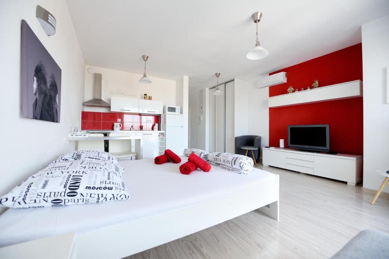 Apartman Centroom Piest'any Ngoại thất bức ảnh